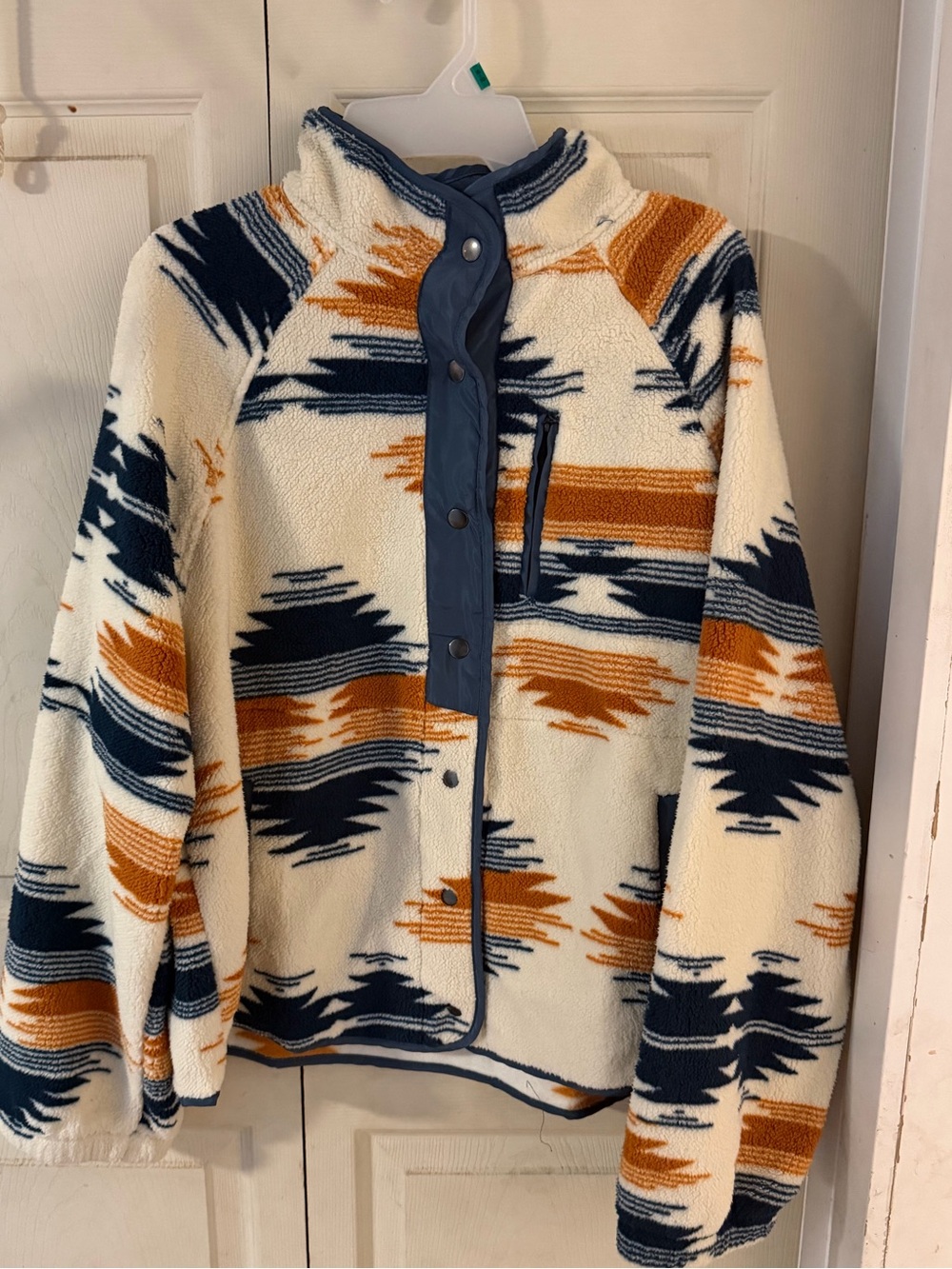 Western Style Women’s Cream Patterned Sherpa Snap-Front Sweater Jacket